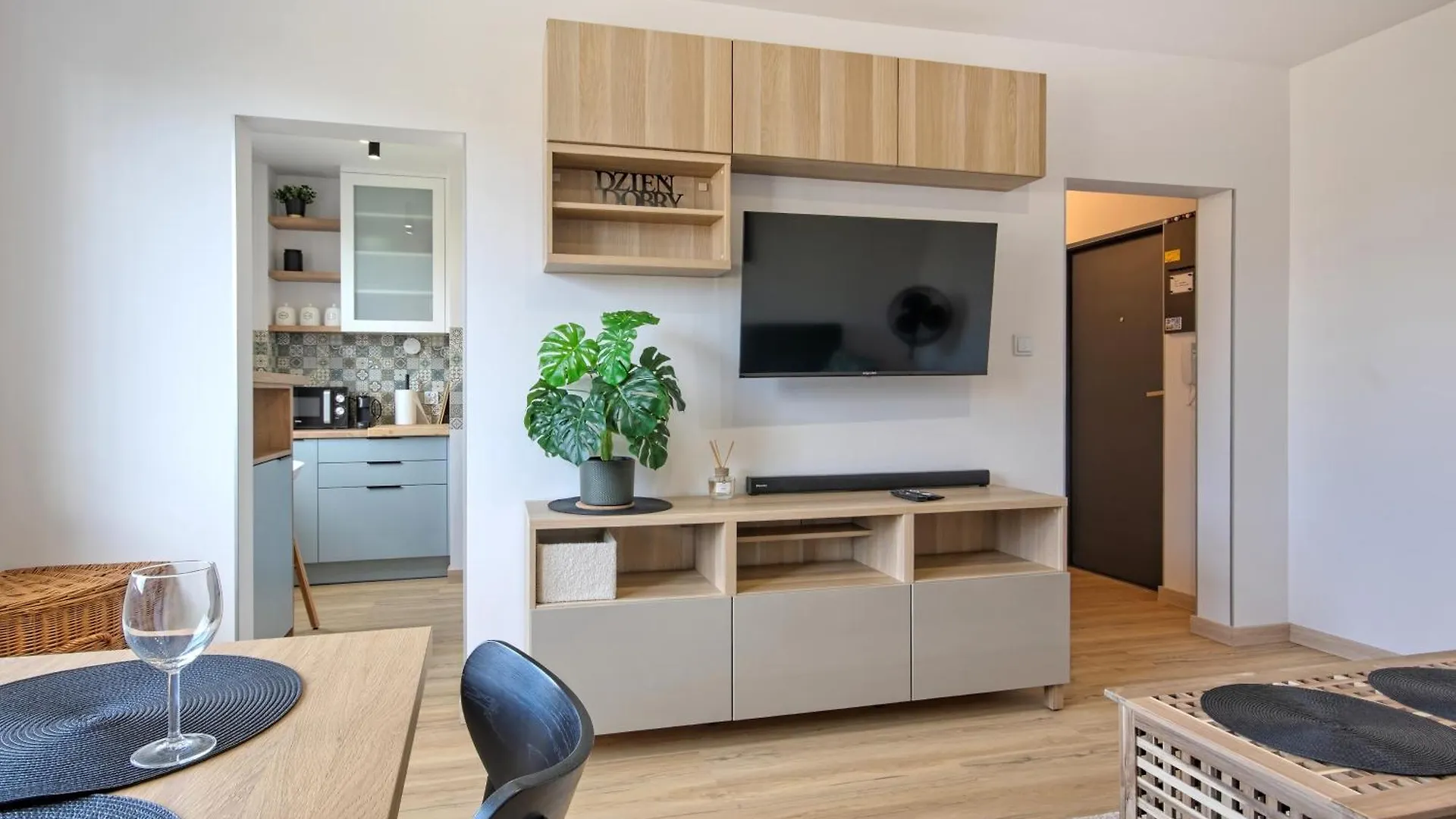 Przymorze Apartment - Parking - By Rentujemy Gdansk